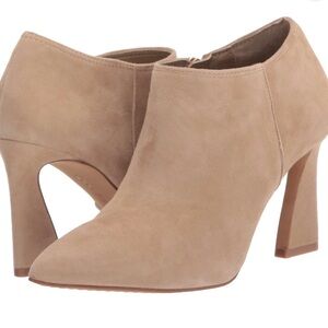 Vince Camuto Tan Suede Heeled Boots. Size 8